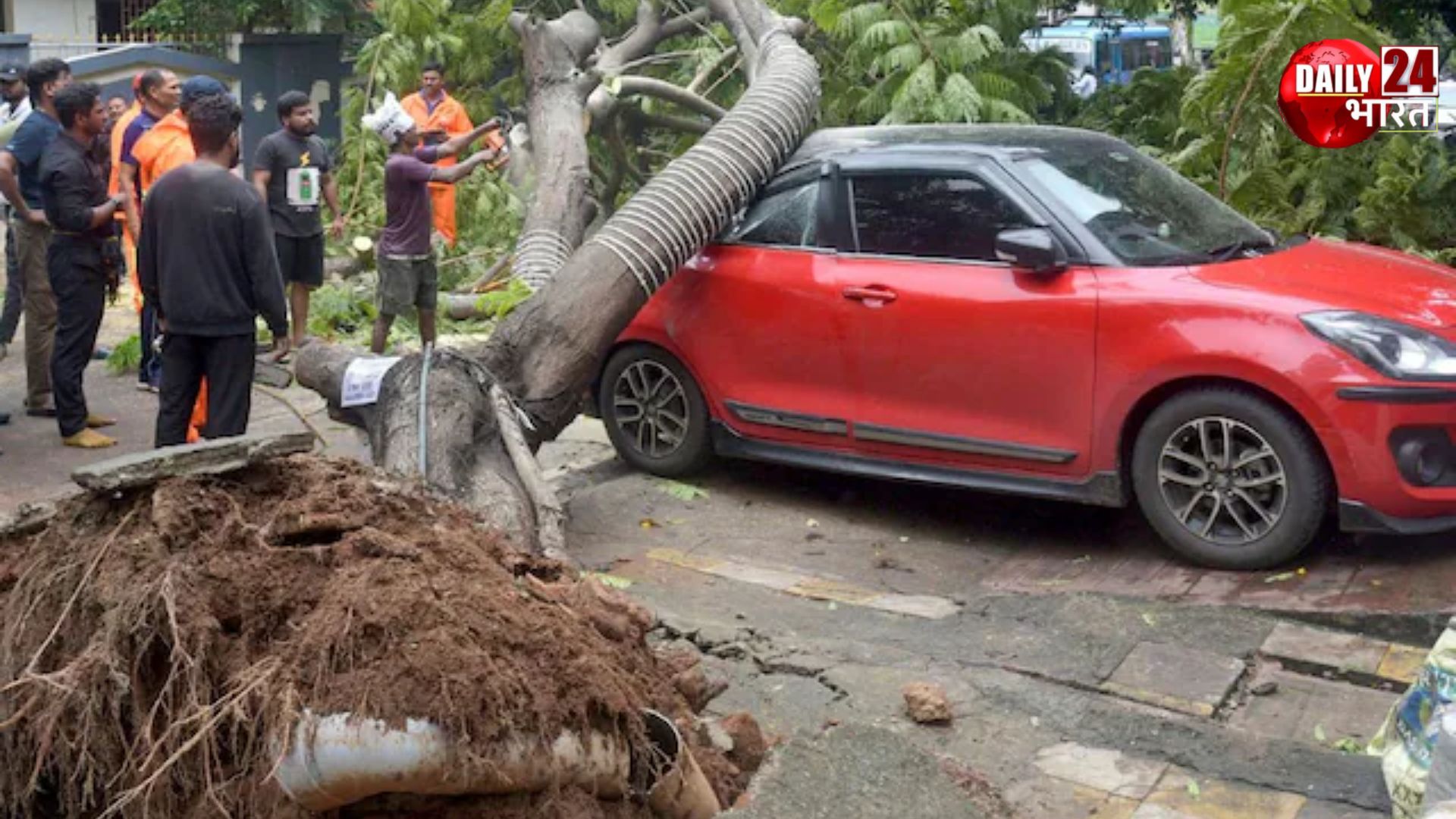Cyclone Montha Weather Alert: जिसका डर था, वही हुआ… मोंथा चक्रवात ने मचाई भारी तबाही